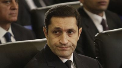 ما قصة التصريحات المتبادلة بين علاء مبارك ومصطفى بكري؟
