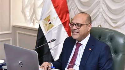 وزير العمل يعلن إجازات القطاع الخاص بمناسبة عيد شم النسيم وتحرير سيناء