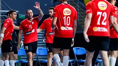 الأهلي يحطم الزمالك ويتوج بطلا لكأس مصر لكرة اليد 