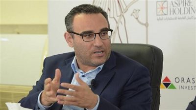 محمد الدماطي يرد على جدل موارد الأهلي ويكشف حقيقة العجز الدولاري