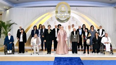 كيف تواجه المرأة المصرية التحديات اليومية؟ عزة هيكل تجيب