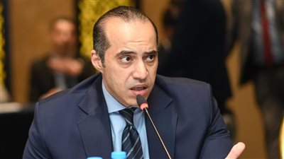 وزير الشئون النيابية يحضر الجلسة الافتتاحية للمجلس الأعلى للتشاور الاجتماعي ويؤكد: قانون العمل الجديد تتويج لدعم القيادة وحوار الأطراف الاجتماعية