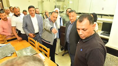 محافظ أسيوط يوجه بسرعة تشغيل المراكز التكنولوجية الجديدة بكافة الأحياء والمراكز