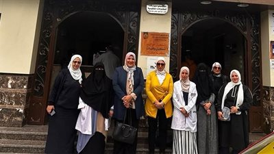 وفد وزاري يتفقد خدمات الأمومة والطفولة بمركز صحي في دمياط