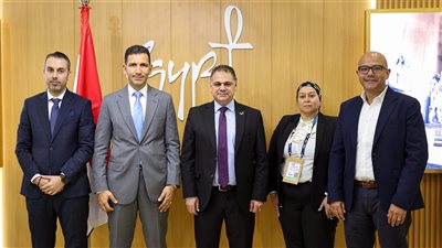 مباحثات مصرية ـ سعودية لتنشيط الحركة السياحية بين البلدين 