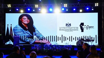 المشاط: تمكين المرأة اقتصاديًا واجتماعيًا وثقافيًا وتعزيز دورها أولوية رئيسية للدولة
