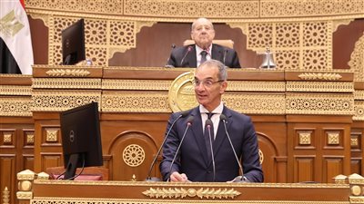 وزير الاتصالات: تأهيل 1000 طالب سنويا عبر مبادرة 