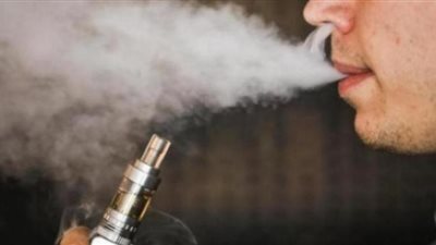 التدخين الإلكتروني.. خطر صامت يهدد المراهقين
