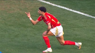 وسام أبو علي يواصل التألق في التشكيل الأساسي للأهلي أمام المصري