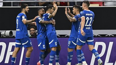 الهلال والشباب في ديربي سعودي مثير.. صراع النقاط في دوري روشن السعودي