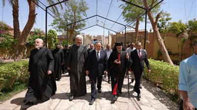 محافظ أسيوط يسلم الدعم العيني للشباب وذوي الإعاقة ضمن مشروع التمكين المجتمعي الشامل
