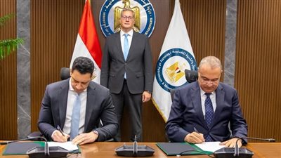 وزير البترول يشهد توقيع اتفاقية بين شركة 