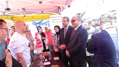 وزير العمل ومحافظ دمياط يفتتحان ملتقى توظيف لتوفير 1100 فرص عمل