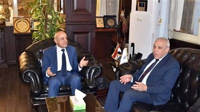رئيس هيئة تنمية الصعيد يبحث مع محافظ الأقصر تعزيز التعاون المشترك