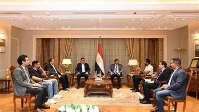 وزير الرياضة يستقبل بعثة الرياضيين العائدين من ليبيا بمقر الوزارة بالعاصمة الإدارية
