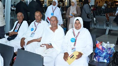 مصر للطيران  تسير غدًا 14 رحلة جوية إلي الأراضي المقدسة