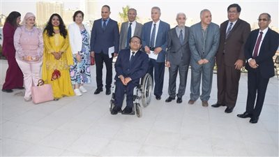 بالصور..سفير نيبال بالقاهرة  يفتتح  معرض