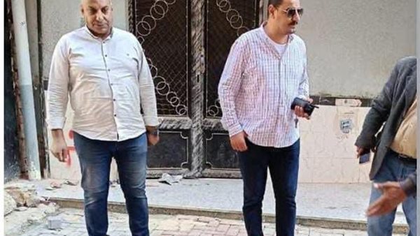 خلف الحدث