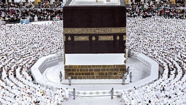 خلف الحدث