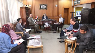 نائب محافظ قنا يترأس الاجتماع الأول لمجلس إدارة مركز تدريب علوم الحاسب وتكنولوجيا المعلومات