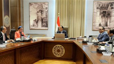رئيس الوزراء يستعرض مع وزيرة البيئة حصاد عمل الوزارة في الفترة من 2018 إلى 2025