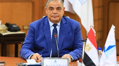 رئيس جامعة كفر الشيخ  يؤكد علي متابعة سير أعمال امتحانات الفصل الدراسي الثاني