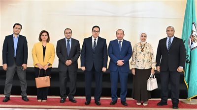 رئيس جامعة القاهرة: الالتزام بأخلاقيات البحث العلمي واجب وظيفي لا اختيار