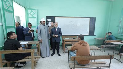 عبد المعطى يطمئن على سير امتحانات الثانوية الأزهرية بكفرالشيخ 