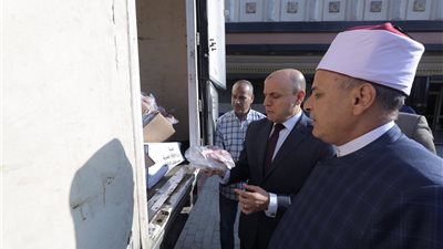 توزيع 2 طن لحوم صكوك أضاحي للأسر الأولى بالرعاية بمراكز كفر الشيخ