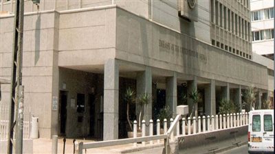 السفارة الأمريكية في إسرائيل تغلق أبوابها وتدعو رعاياها للبقاء في أماكنهم