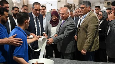 في استجابة سريعة لشكاوى المستثمرين.. وزير الصناعة يبحث مع محافظ الجيزة سبل تطوير منطقة أبو رواش الصناعية