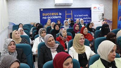 محافظ كفرالشيخ يتابع فعاليات اليوم الأول لبرنامج 