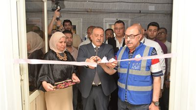 محافظ أسيوط يفتتح وحدتي مشتقات الدم والأشعة المقطعية بمستشفى الإيمان