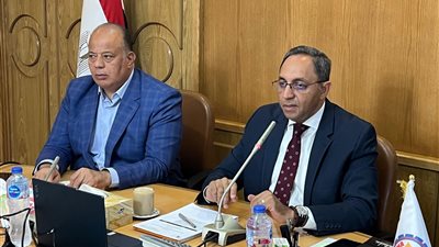 محافظ قنا يطلق خطة تنموية طموحة لتحقيق تكامل عمراني شامل بين قنا القديمة والجديدة