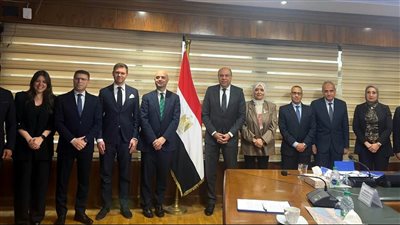 وزير الطيران  يبحث مع وفد المنظمة الدولية للهجرة  دعم التعاون