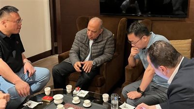 مصر تبحث إنشاء مصنع بطاريات تخزين الطاقة مع شركة صينية كبرى