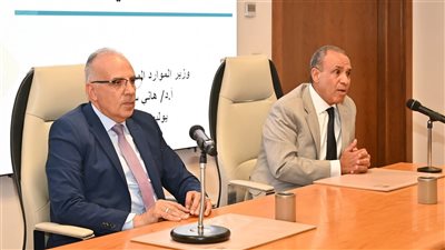 وزيرا الري والخارجية يلتقيان عددًا من السفراء المنقولين لرئاسة بعثات دبلوماسية مصرية بالخارج
