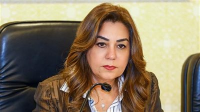 وزيرة التنمية المحلية توجه بتيسير مشاركة صاحبات الحرف اليدوية في المنافذ والمعارض الدائمة