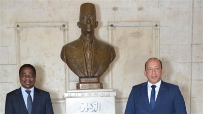 قصر العيني يستقبل سفير كوت ديفوار لتعزيز التعاون الطبي والفرنكفوني الإفريقي