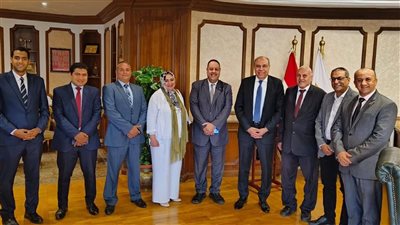 وزير الطيران المدني يجتمع بأعضاء اللجنة النقابية ويؤكد أهمية دورها في دعم التوازن المؤسسي وتعزيز بيئة العمل