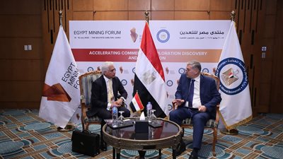 وزير البترول يلتقي مسؤول الاستثمار المصرفي بقطاع التعدين في أوروبا والشرق الأوسط وأفريقيا