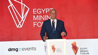 وزير البترول: القابضة للبتروكيماويات تحقق نتائج أعمال تدعم الاقتصاد الوطني