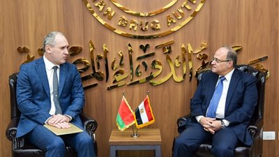 رئيس هيئة الدواء يبحث مع سفير بيلاروسيا تعزيز التعاون وتوسيع النفاذ للأسواق الدولية