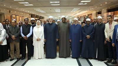بحضور قيادات الأزهر.. افتتاح المعرض الفني الرابع للمسابقة العالمية للوافدين 