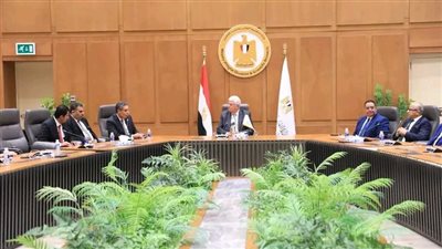 وزير التعليم العالي يكرم الطلاب الفائزين في مسابقة 