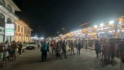  دمياط: بدء تنفيذ عدد من الضوابط بالزام المحال بالسوق الشعبى بشارع النيل برأس البر