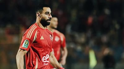 الأهلي يجهز حفل تكريم لعمرو السولية بعد نهاية مشواره