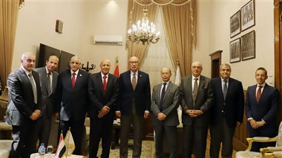 رئيس مجلس القضاء الأعلى يزور رئيس محكمة استئناف القاهرة لتهنئته بمنصبه الجديد