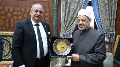 شيخ الأزهر يستقبل رئيس نادي قضاة البحيرة ويؤكد: القضاء ركيزة أساسية في حفظ استقرار الوطن