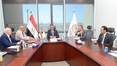 وزير التموين يناقش مقترحات النواب لتلبية احتياجات المواطنين